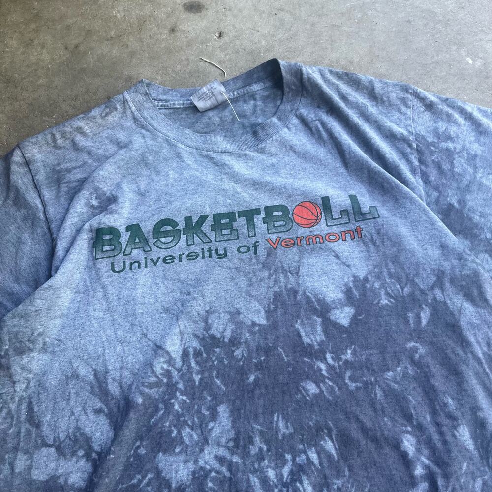vintage university of vermont basketball bleach‎ dyed t-shirt 90s tee unique